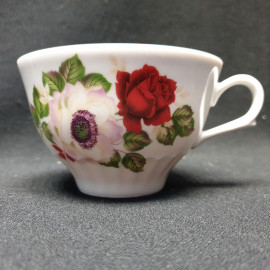 Чайный сервиз "Красная роза и белый шиповник" Дулево, 14 предметов . Картинка 3